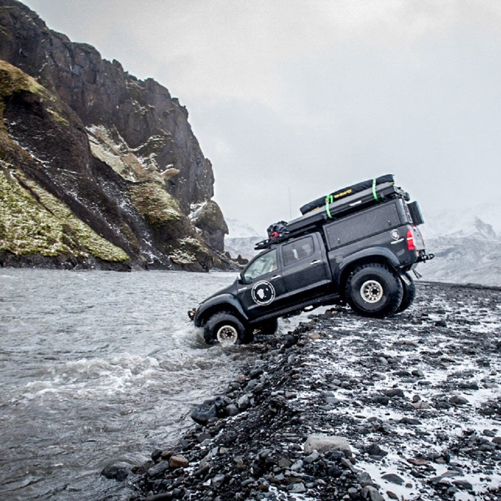 Alu-Cab Adventure Hardtop, Toyota Hilux 2005-2015 Double Cab (Dørkplade)