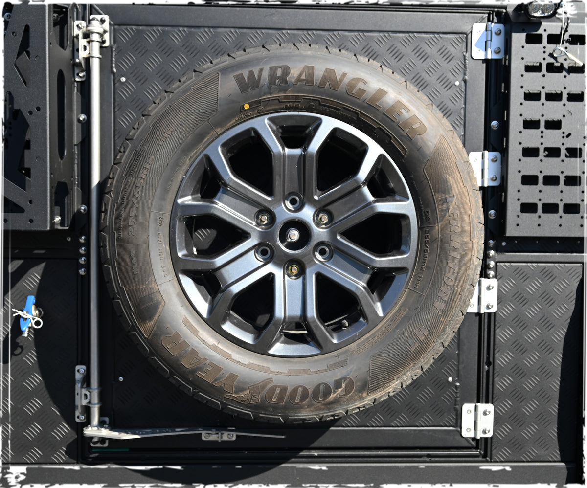 Alu-Cab Canopy Camper, Toyota Land Cruiser 79 Double Cab