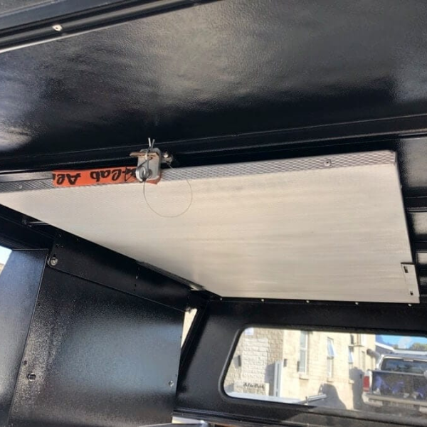 Alu-Cab Canopy Table Slide Bracket – bordholder til hardtop