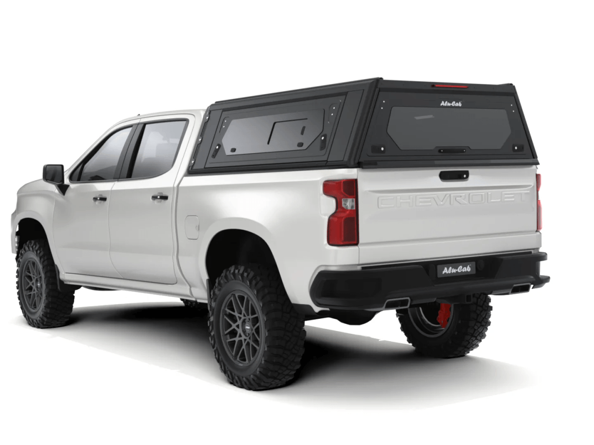 Alu-Cab Contour Hardtop, Chevrolet Silverado / GMC Sierra 1500 2019+ Short Bed (Med sideruder)