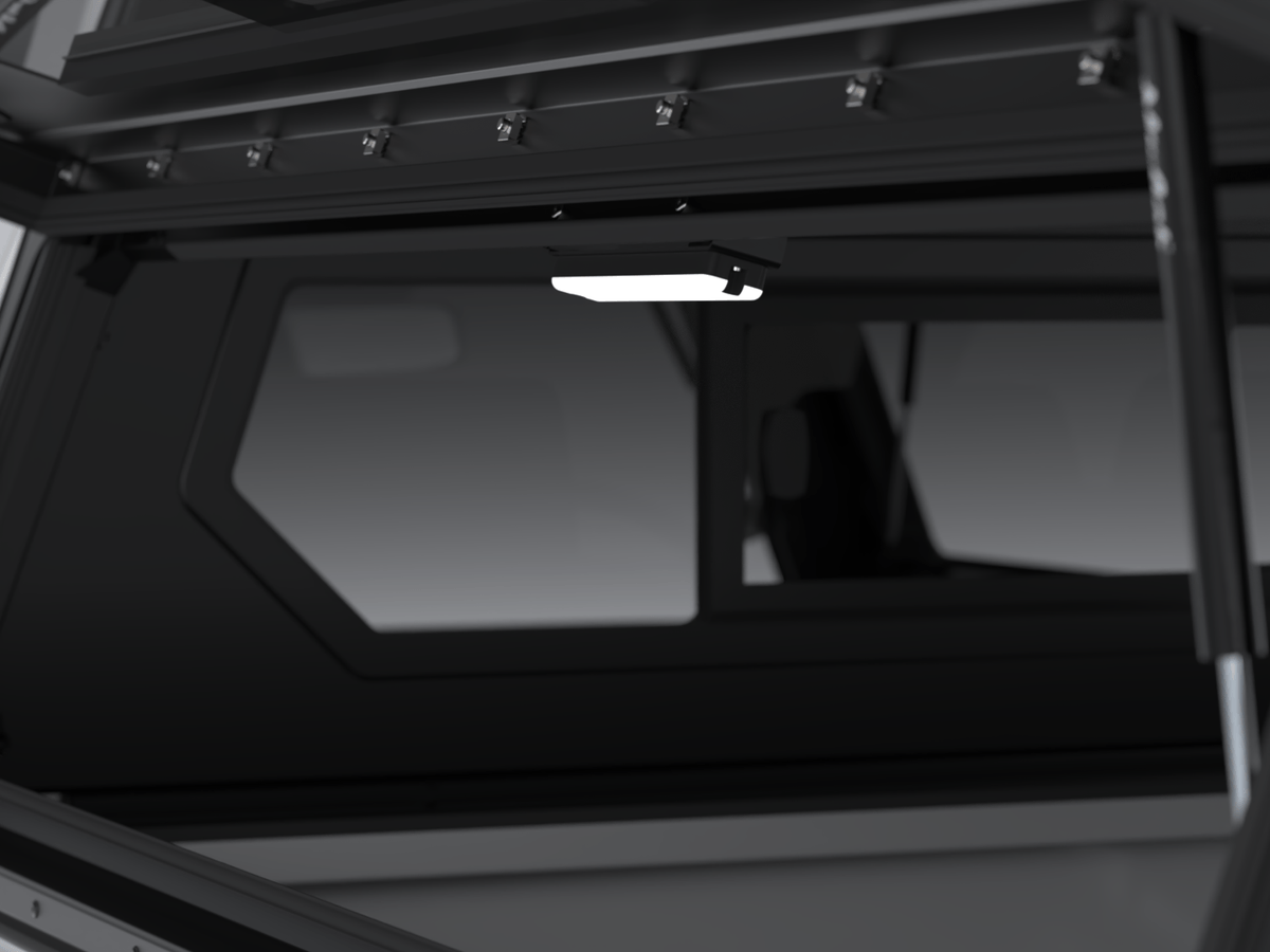 Alu-Cab Contour Hardtop, Toyota Hilux 2026+ X-Cab (Med sideruder)