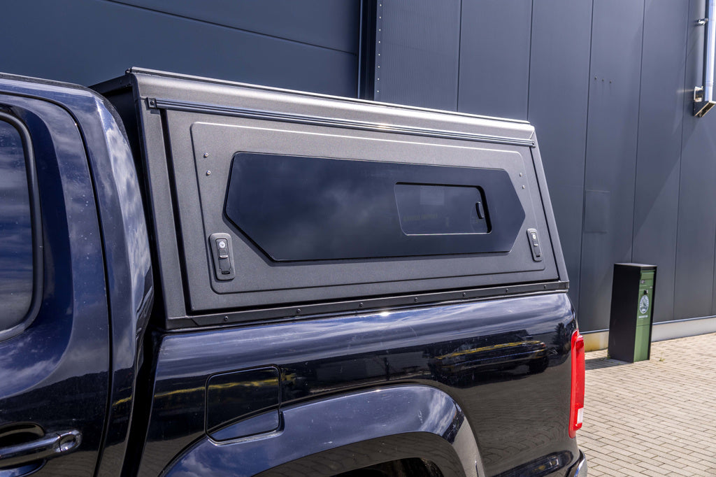 Alu-Cab Contour Hardtop, VW Amarok 2010-2022 Double Cab (Med sideruder)