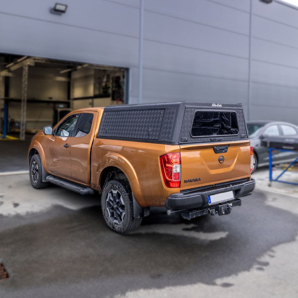 Alu-Cab Explorer Hardtop, Nissan Navara 2016+ X-Cab (Dørkplade)