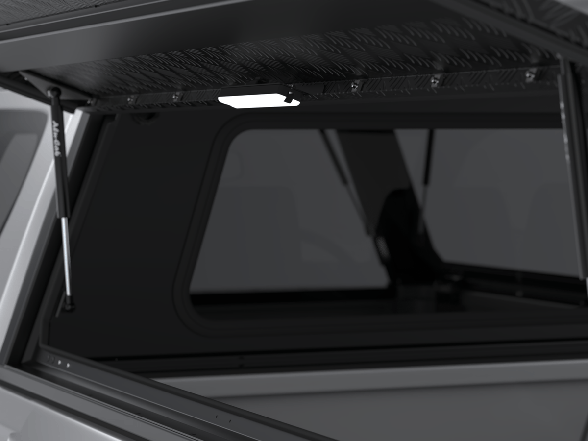 Alu-Cab Explorer Hardtop, Toyota Hilux 2026+ X-Cab (Dørkplade)