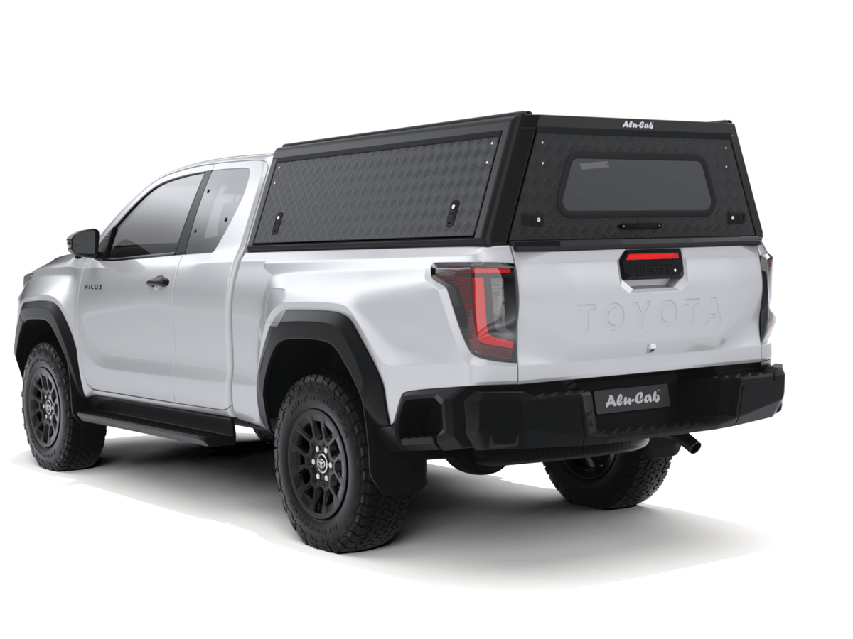 Alu-Cab Explorer Hardtop, Toyota Hilux 2026+ X-Cab (Dørkplade)