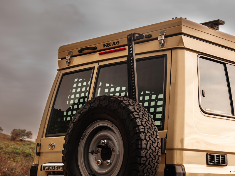 Alu-Cab Hercules G2 Roof Conversion, Toyota Land Cruiser 75/78 – Hvid