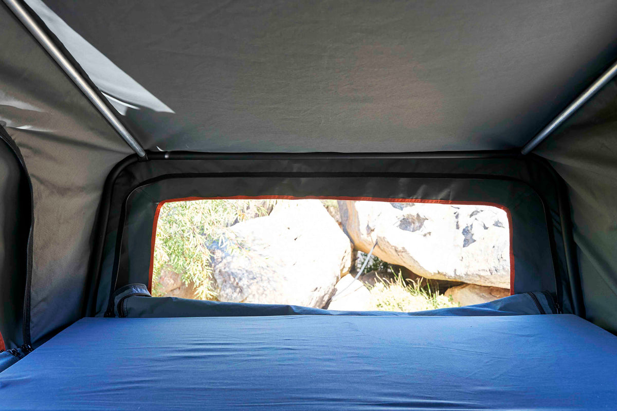 Alu-Cab ModCap Compact, Double Cab (Med sideruder)
