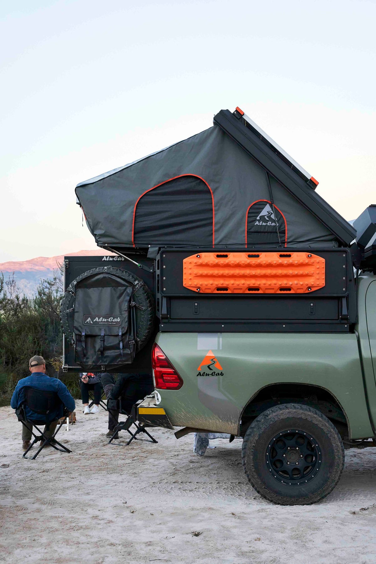 Alu-Cab ModCap Compact, Double Cab (Uden sideruder)