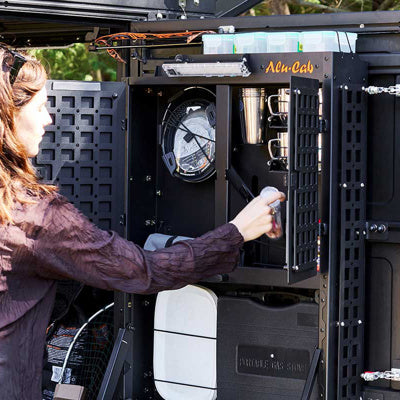 Alu-Cab ModCAP Rear Door Kitchen Deluxe – køkken til bagdøren