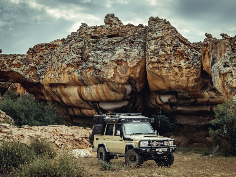 Alu-Cab Thor Roof Conversion, Toyota Land Cruiser 76 – Sort