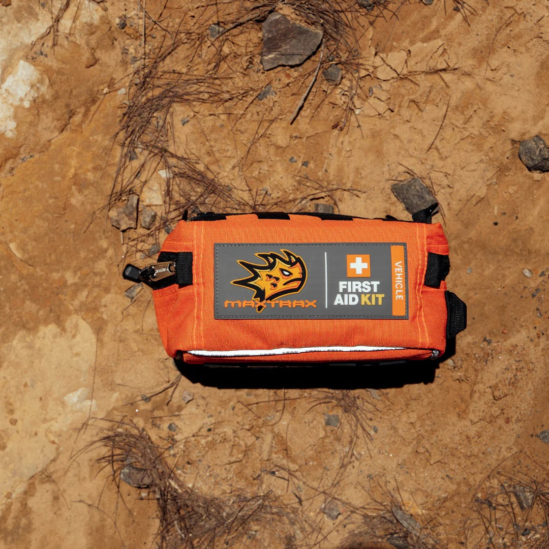 MAXTRAX Vehicle First Aid Kit – kompakt førstehjælpssæt til bilen