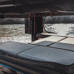Tailgate Gear indretning til Alu-Cab ModCap & Canopy Camper