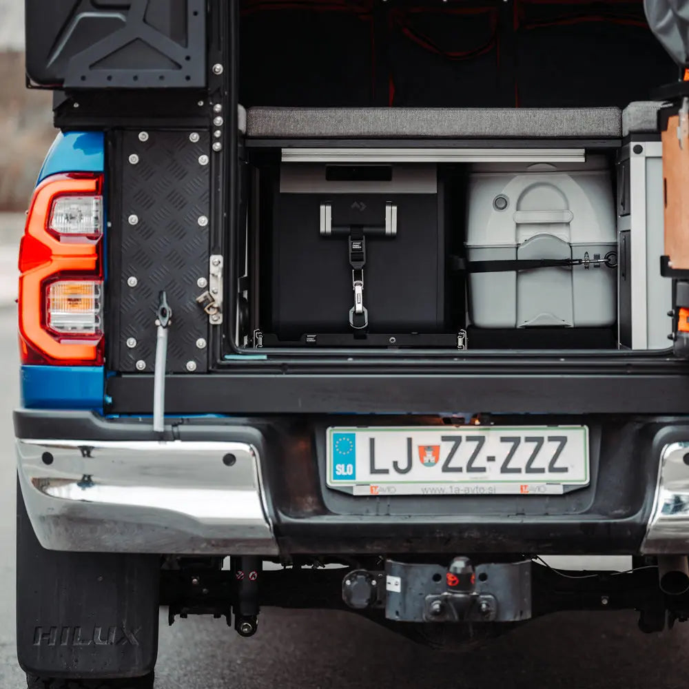 Tailgate Gear indretning til Alu-Cab ModCap & Canopy Camper