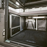 Tailgate Gear indretning til Alu-Cab ModCap & Canopy Camper