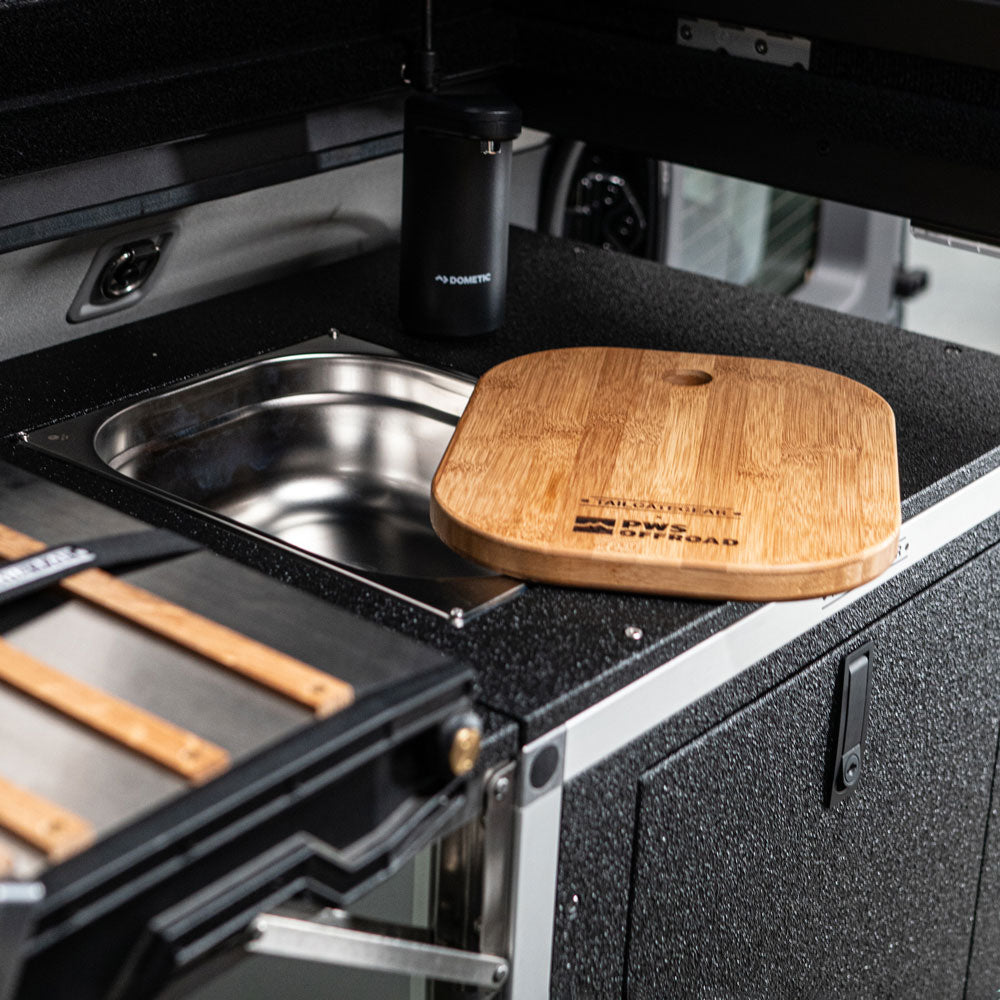 Tailgate Gear indretning til Ineos Grenadier med Alu-Cab Silenus