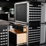 Tailgate Gear indretning til Ineos Grenadier med Alu-Cab Silenus