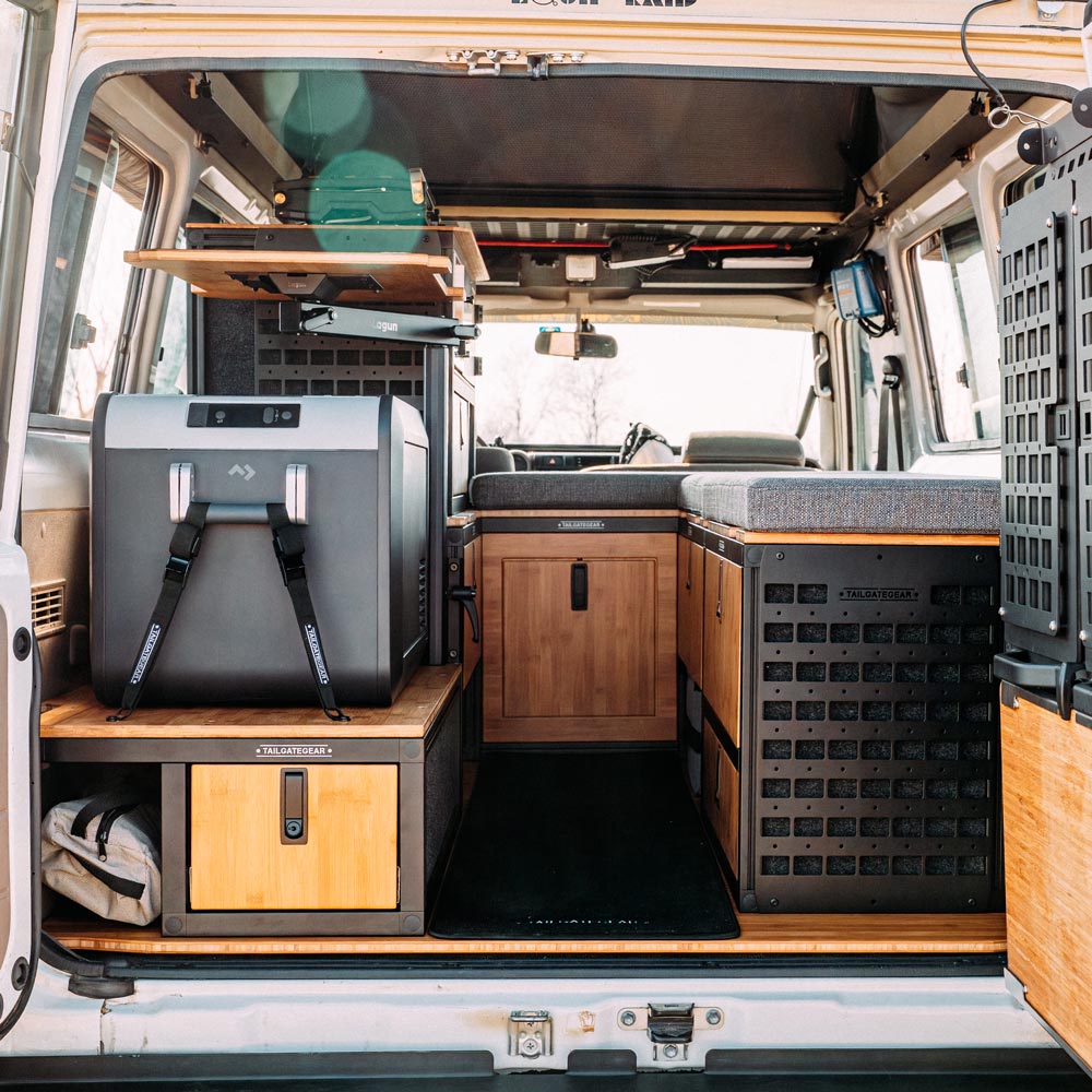 Tailgate Gear indretning til Land Cruiser 78 Troopy Roof Conversion