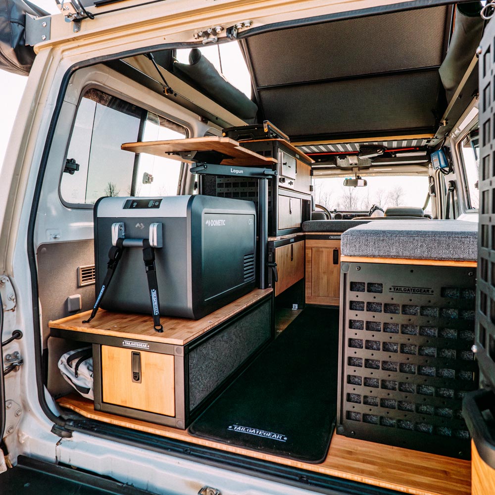 Tailgate Gear indretning til Land Cruiser 78 Troopy Roof Conversion