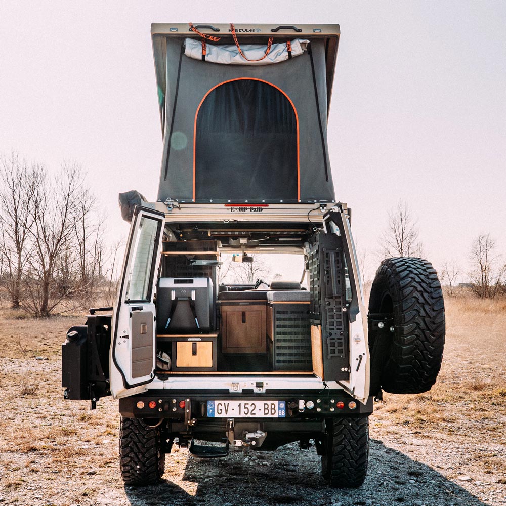 Tailgate Gear indretning til Land Cruiser 78 Troopy Roof Conversion